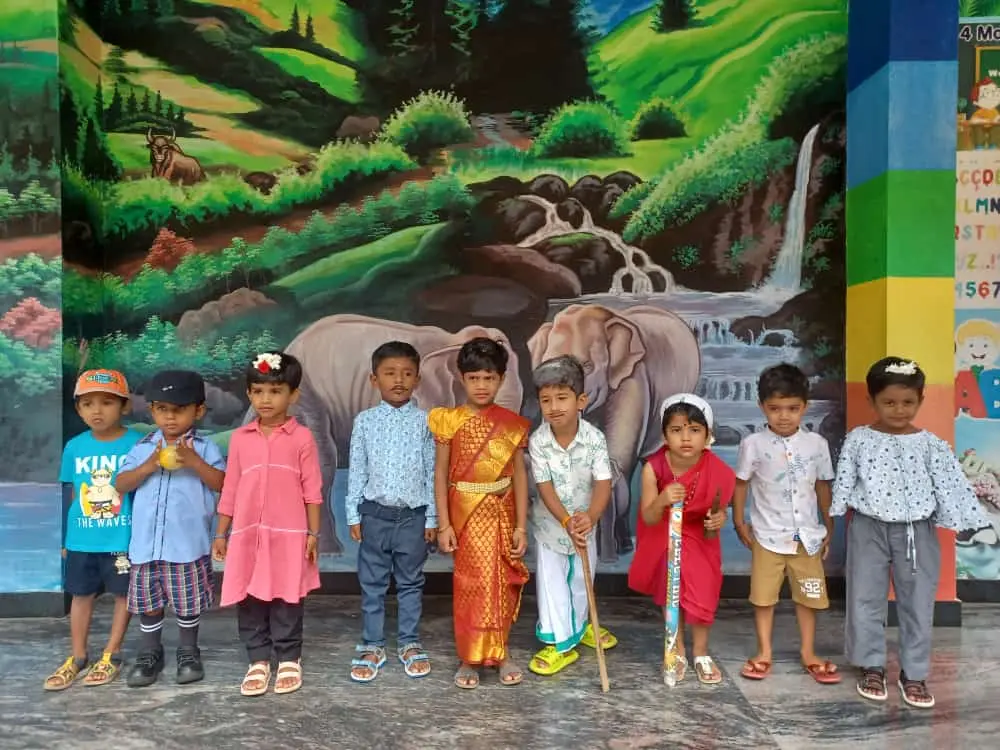  Theme Day: My Family